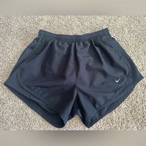 Black Nike Tempo Shorts Women’s Small